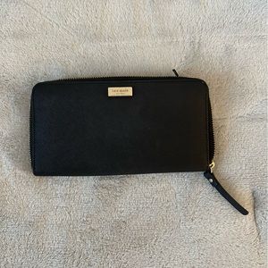 Kate Spade Black Electronic Wristlet